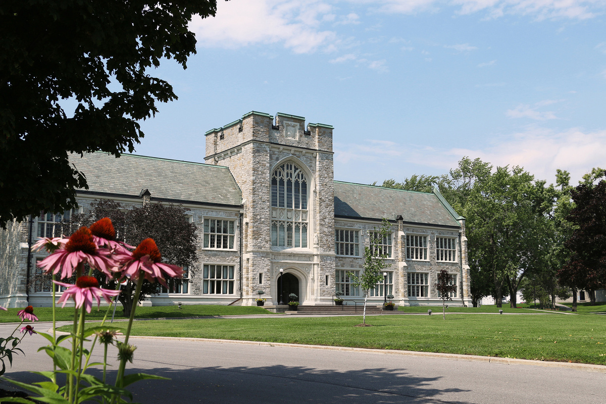 Albert College, Частная школа Альберт-Колледж