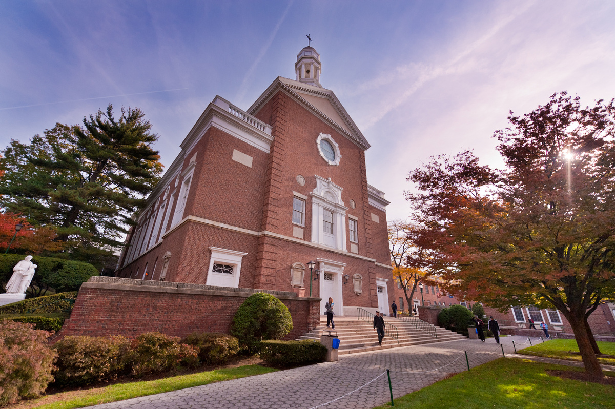 Manhattan College, Манхэттенский колледж 