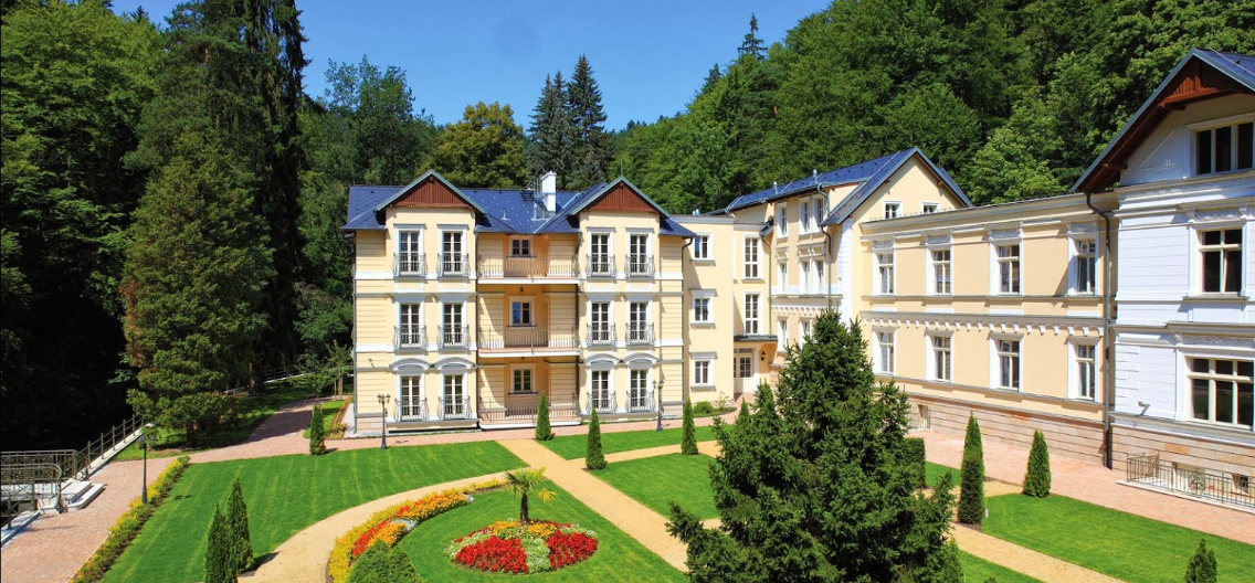 Carlsbad International School Международная, Школа Карлсбад Скул