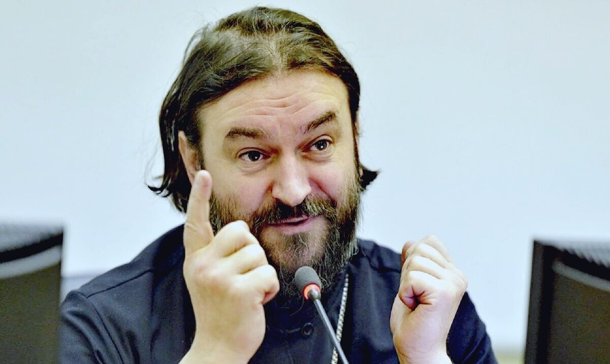 Андрей Ткачёв — протоиерей, клирик храма святителя Василия Великого, писатель, проповедник, миссионер, телеведущий, блогер.