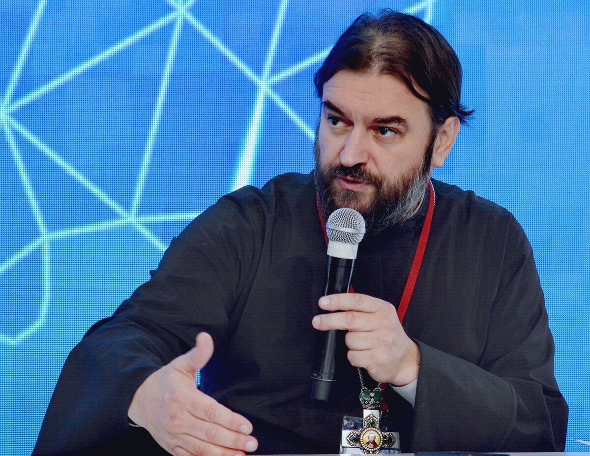 Андрей Ткачёв — протоиерей, клирик храма святителя Василия Великого, писатель, проповедник, миссионер, телеведущий, блогер.
