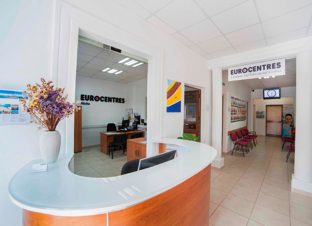 Eurocentres Sliema Malta Языковая школа Евроцентр Мальта