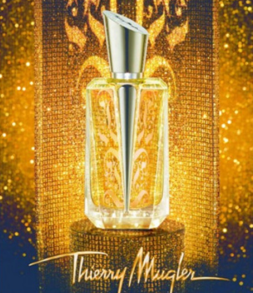 Верхние ноты: Кардамон и Кориандр;
Средние ноты: Жасмин, Апельсиновый цвет и Замша;
Базовые ноты: Амбра и Уд.