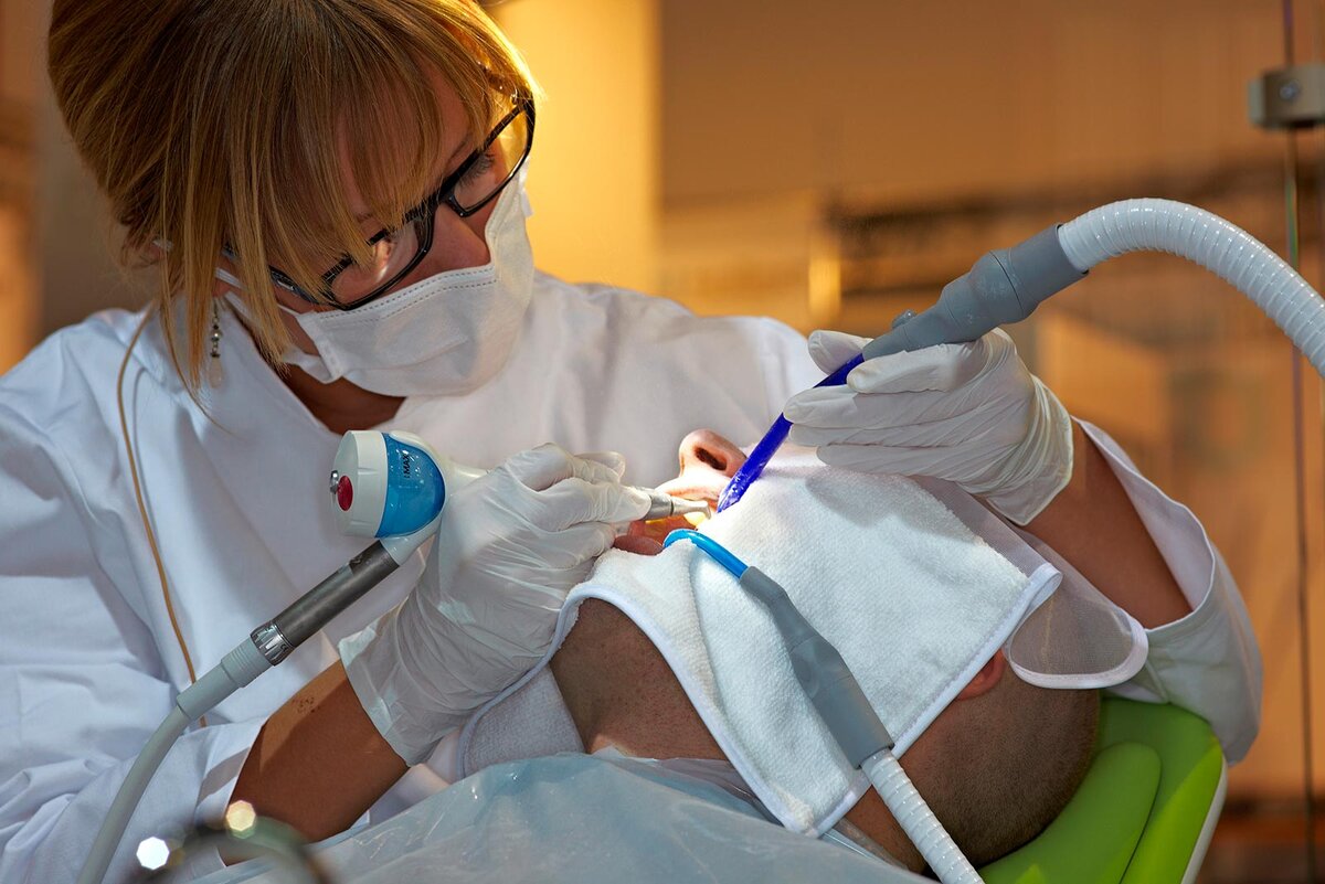 Robert Kneschke, Shutterstock