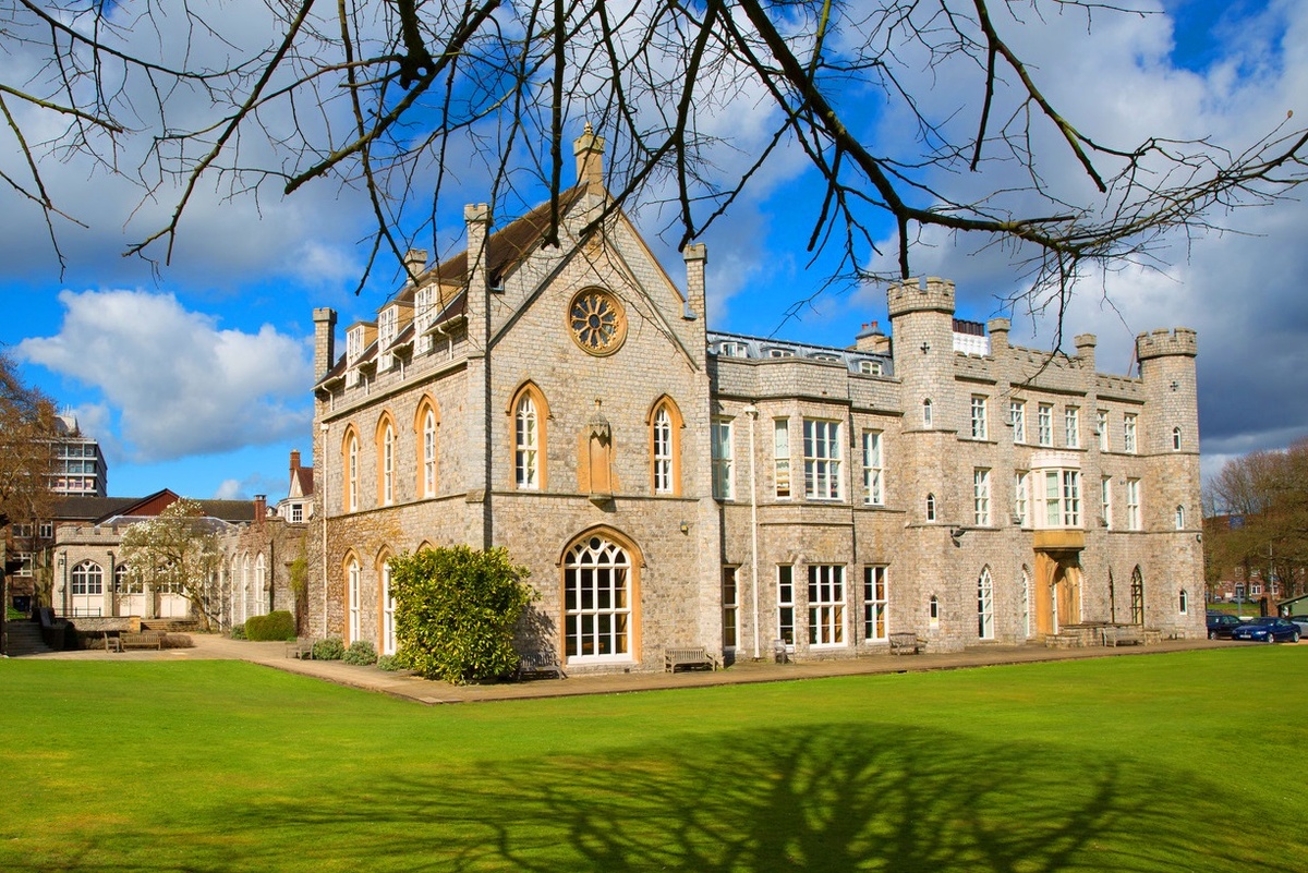 Школа для девочек Wycombe Abbey School