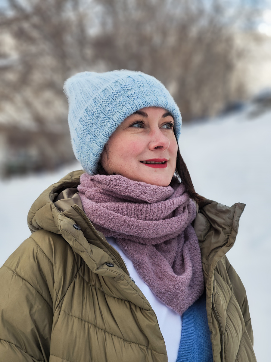 Классическая шапка на 4 клина резинкой 2*2  (фото из личного архива)