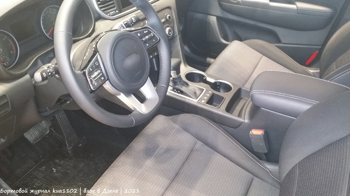 Вид на водительское место KIA Sportage. Автор фотографии kua1102