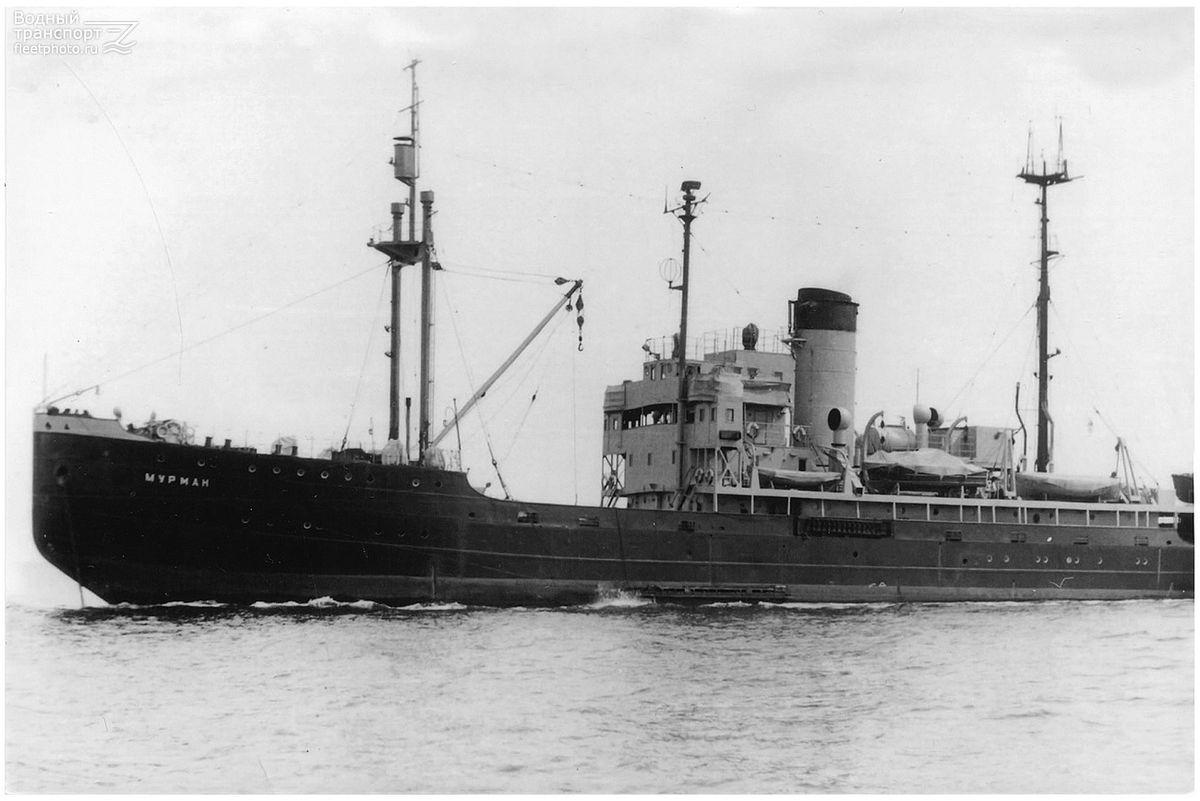 1940, 3 января - Минный заградитель «Мурман» произвел первую на Северном флоте крупную ночную постановку мин в боевых условиях.