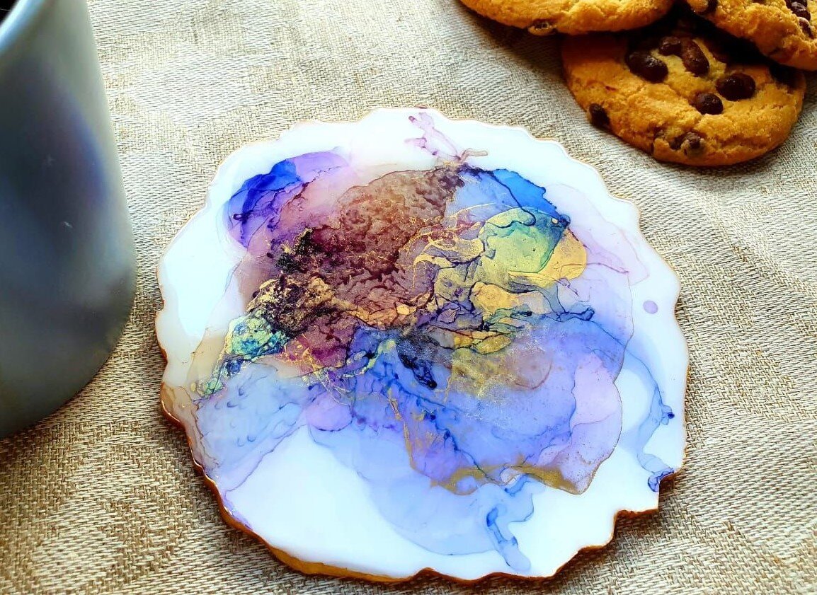 Рисунок алкогольными чернилами на эпоксидной смоле