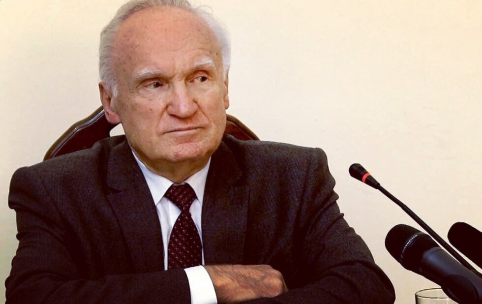 Алексей Ильич Осипов — учёный-богослов, педагог и публицист, доктор богословия, заслуженный профессор Московской духовной академии, апологет, проповедник, писатель, православный катехизатор.