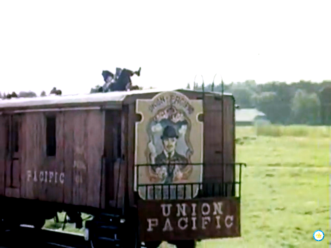 Хорошо устроился.