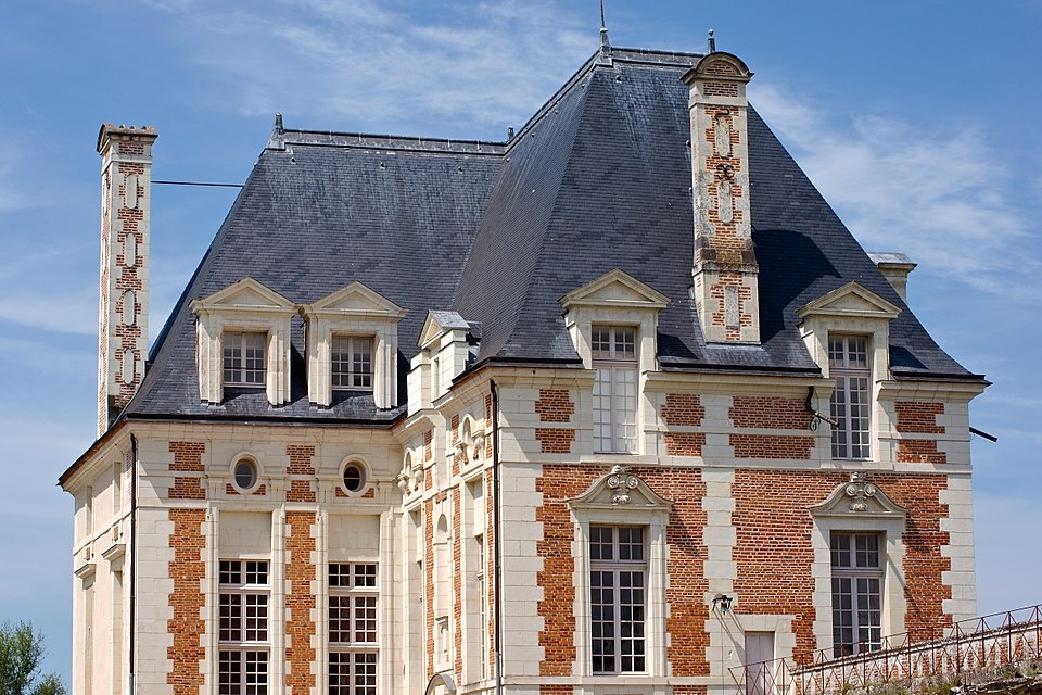 Замок Сель-сюр-Шер. Аттрибуция: By Frédéric BISSON from Rouen, France - Château de Selles-sur-Cher, CC BY 2.0, https://commons.wikimedia.org/w/index.php?curid=53190929