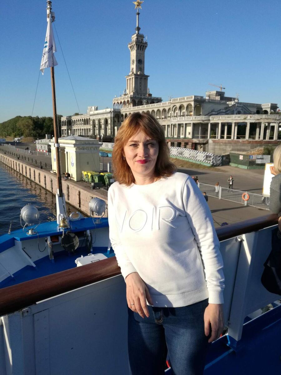 Фото современной женщины...