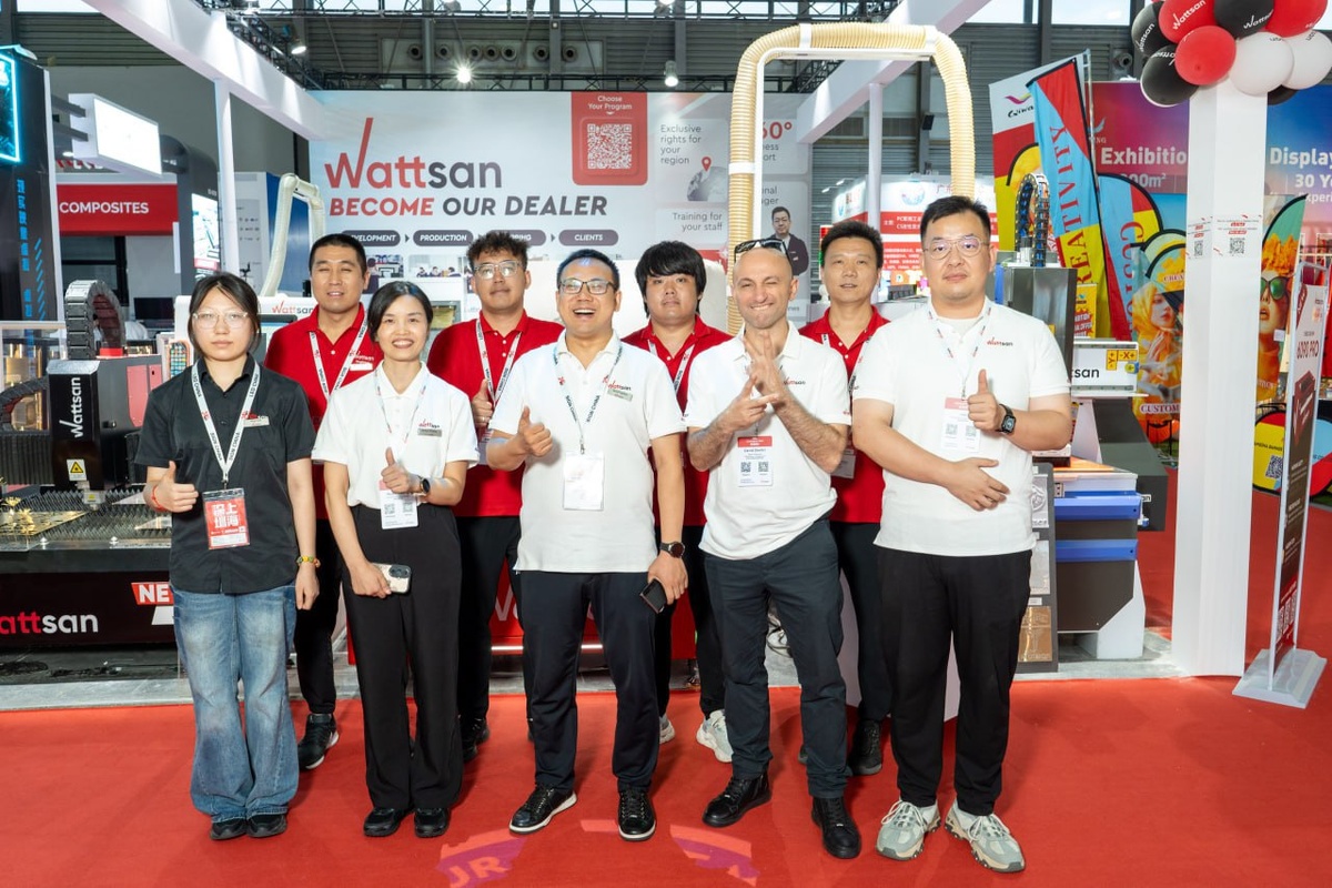 Wattsan на выставке Sign China