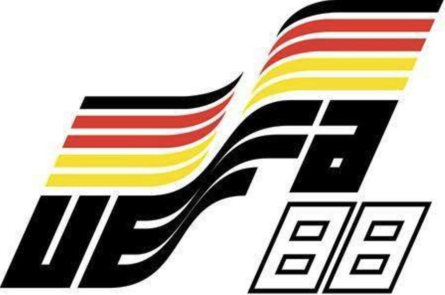 Официальная эмблема ЕВРО-1988