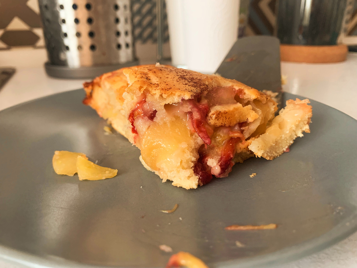 Личная фотография. Вот такой он получается внутри, если нарезать фрукты тоненькими полосочками.