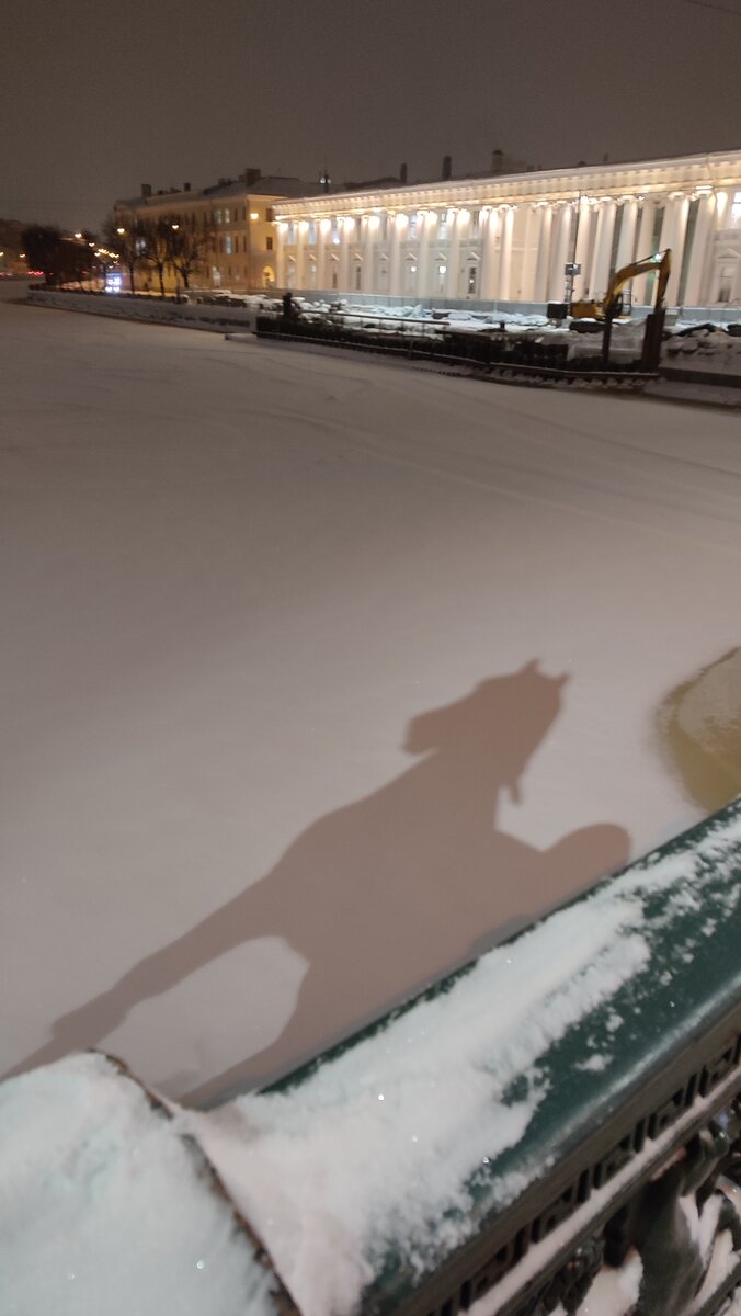 вдруг кому интересно. сеалекс а что а вдруг. почему гена играет на гармошке. как в сказке скрипнула дверь. шутки про бутылку.