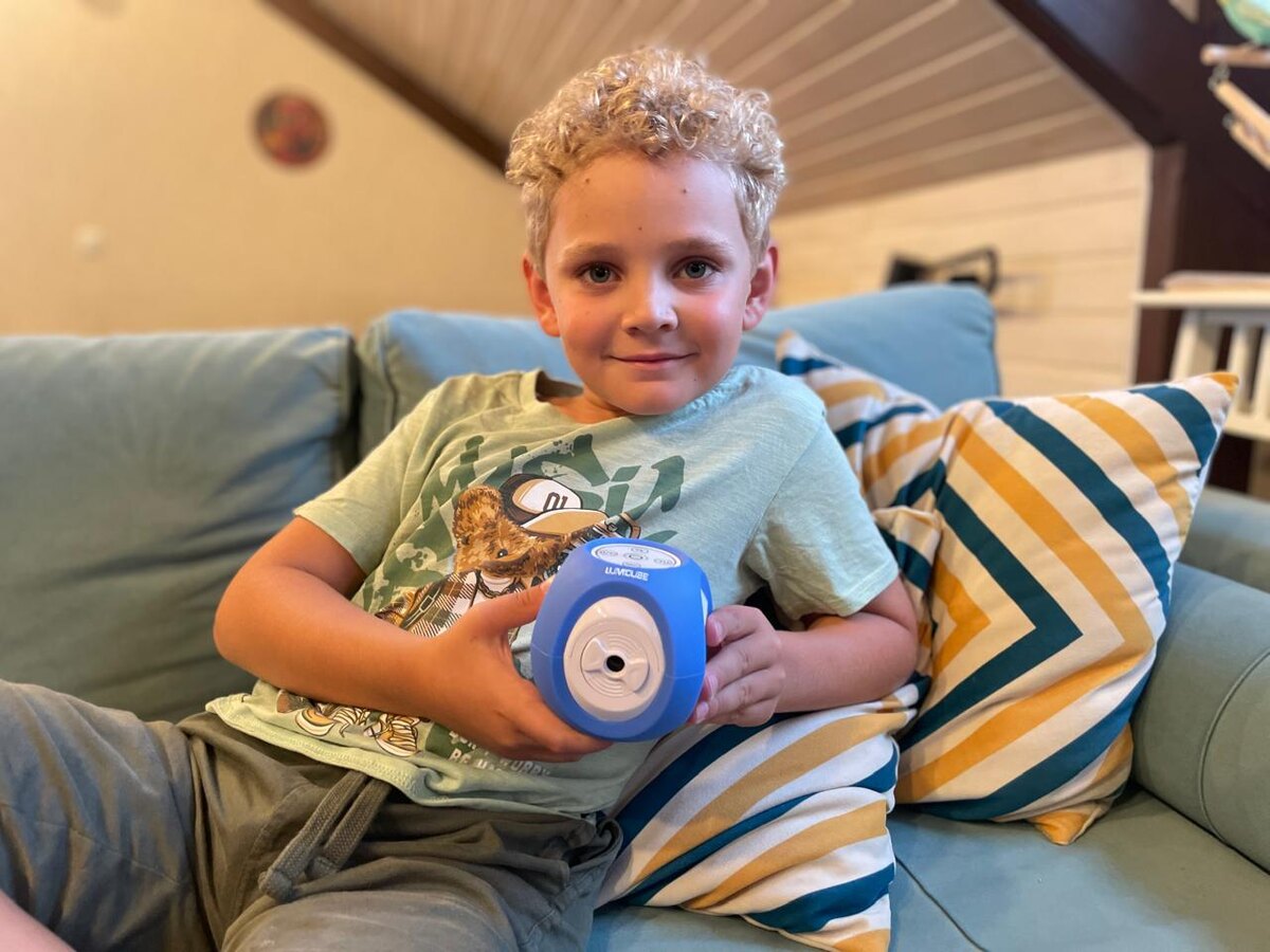 Перед сном я люблю ставить детям именно диафильмы, озвученные и нарисованные сказки, но их не так много.