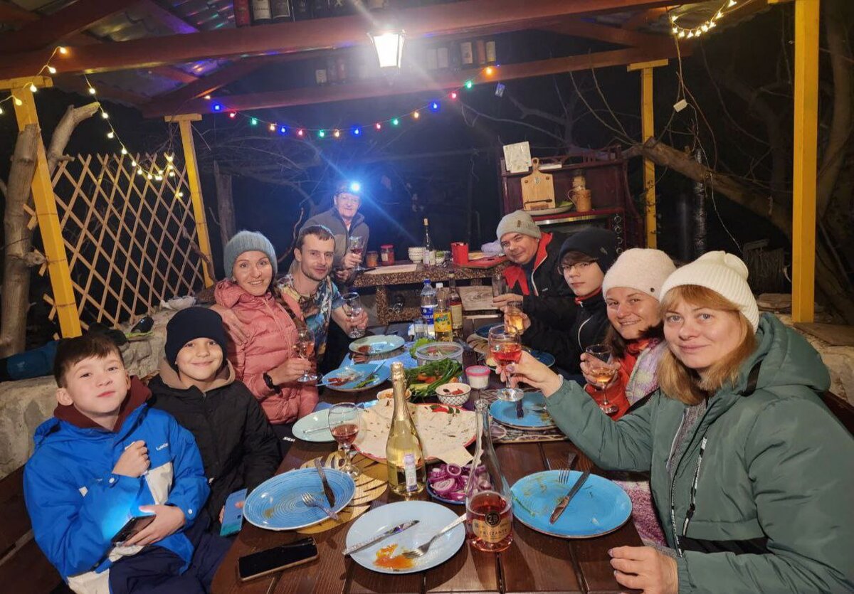 Вечерние посиделки в гостевом доме "Platan". Встреча Нового года в Крыму. 