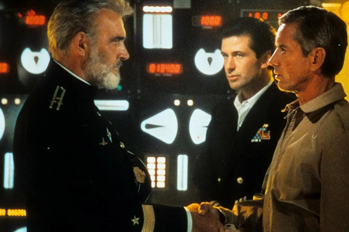 Кадр из фильма "Охота за Красным Октябрем", 1990г