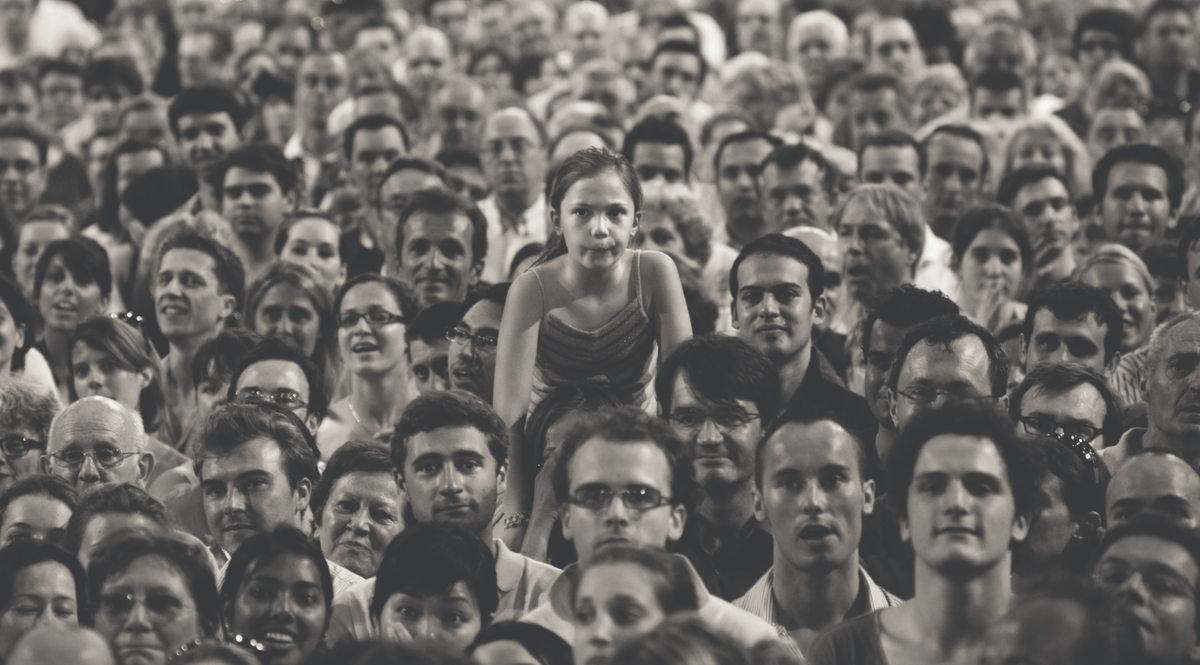 Люди попадают в зависимости от тленного, в рабство от того, чем заменили Творца