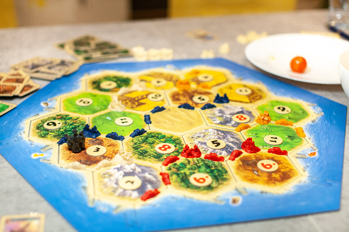 Колонизаторы / Catan - классика настольных игр | Thatsmyboardgame -  настольные игры для всей семьи | Дзен