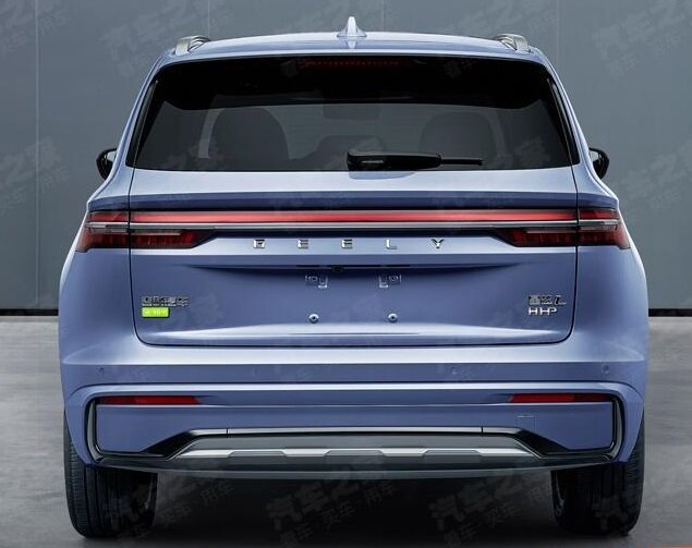 На фото из базы минпрома КНР: гибридный кроссовер Geely XingYue L PHEV