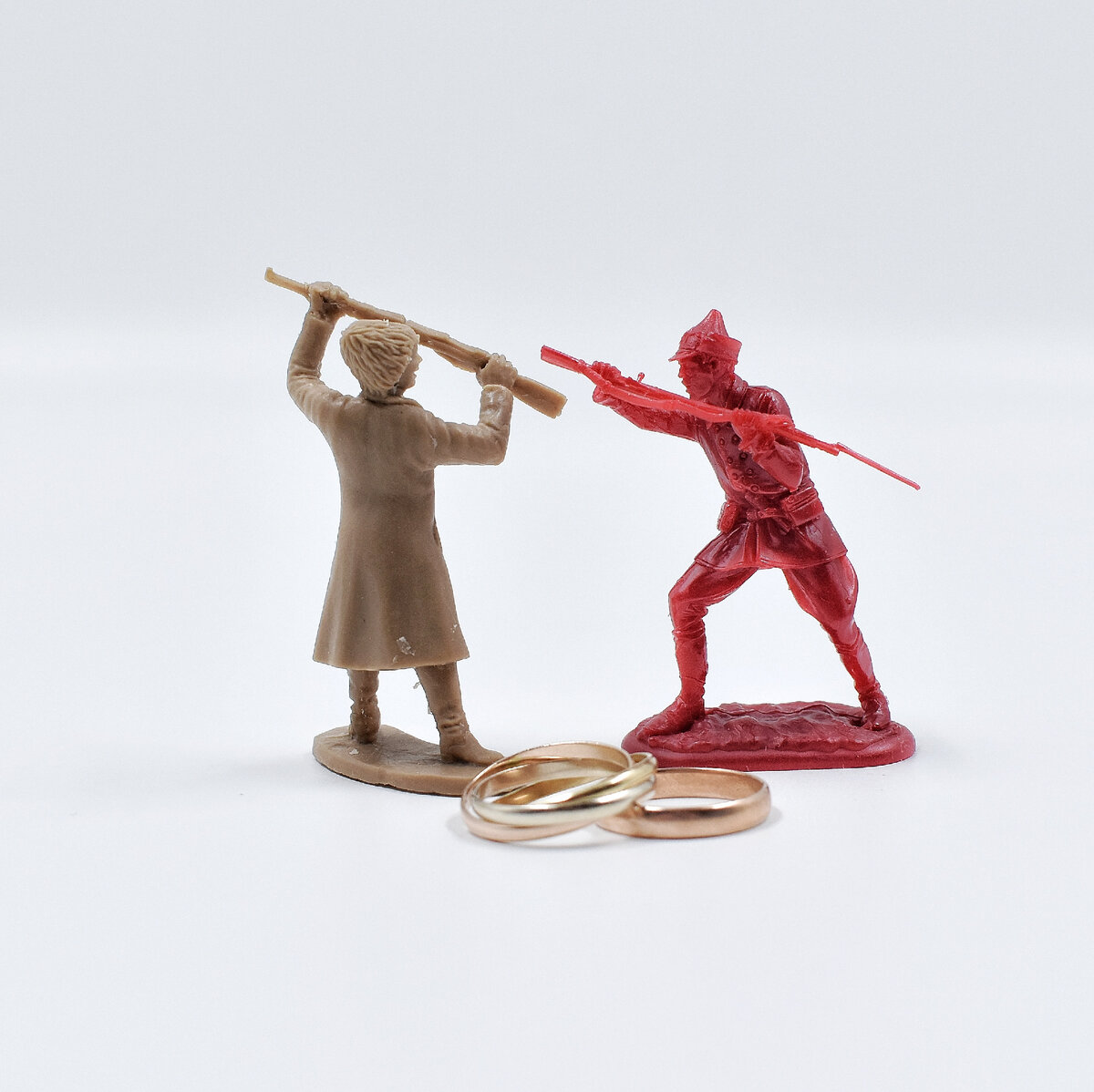 Развод часто подобен ближнему бою по своей жестокости и тяжести последствие. И тут и там это схватка один на один.