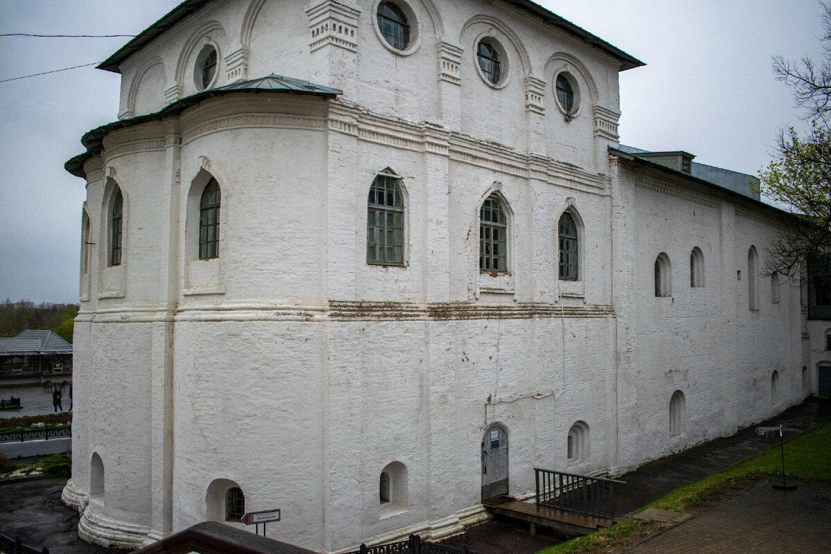 Трапезные палаты отличала строгость в конструкции. Фотография автора статьи. 