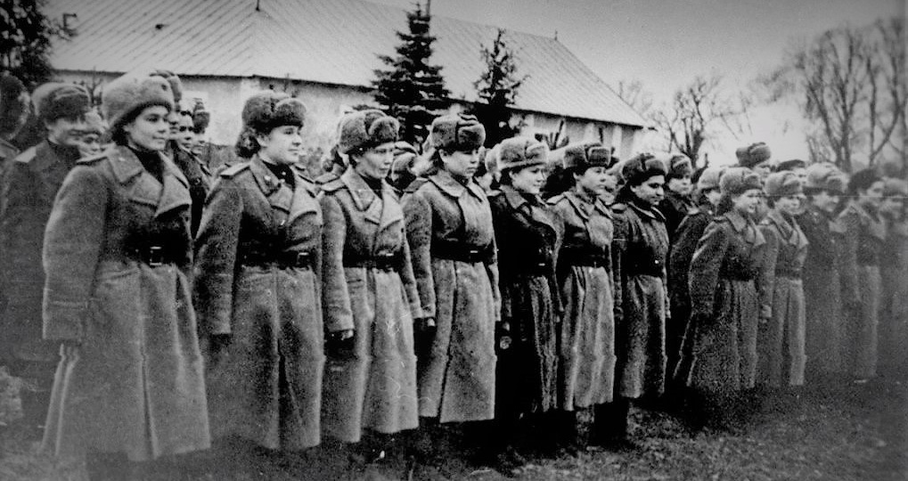 "Ночные ведьмы" советской бомбардировочной авиации времен ВОВ