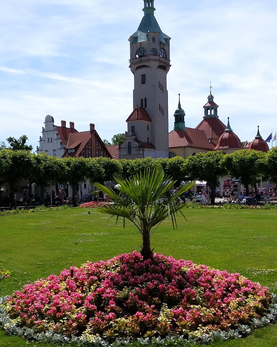 Польский город Сопот ассоциируется исключительно с советским прошлым - здесь проходили международные фестивали песни, в которых побеждали Пугачева и Лещенко