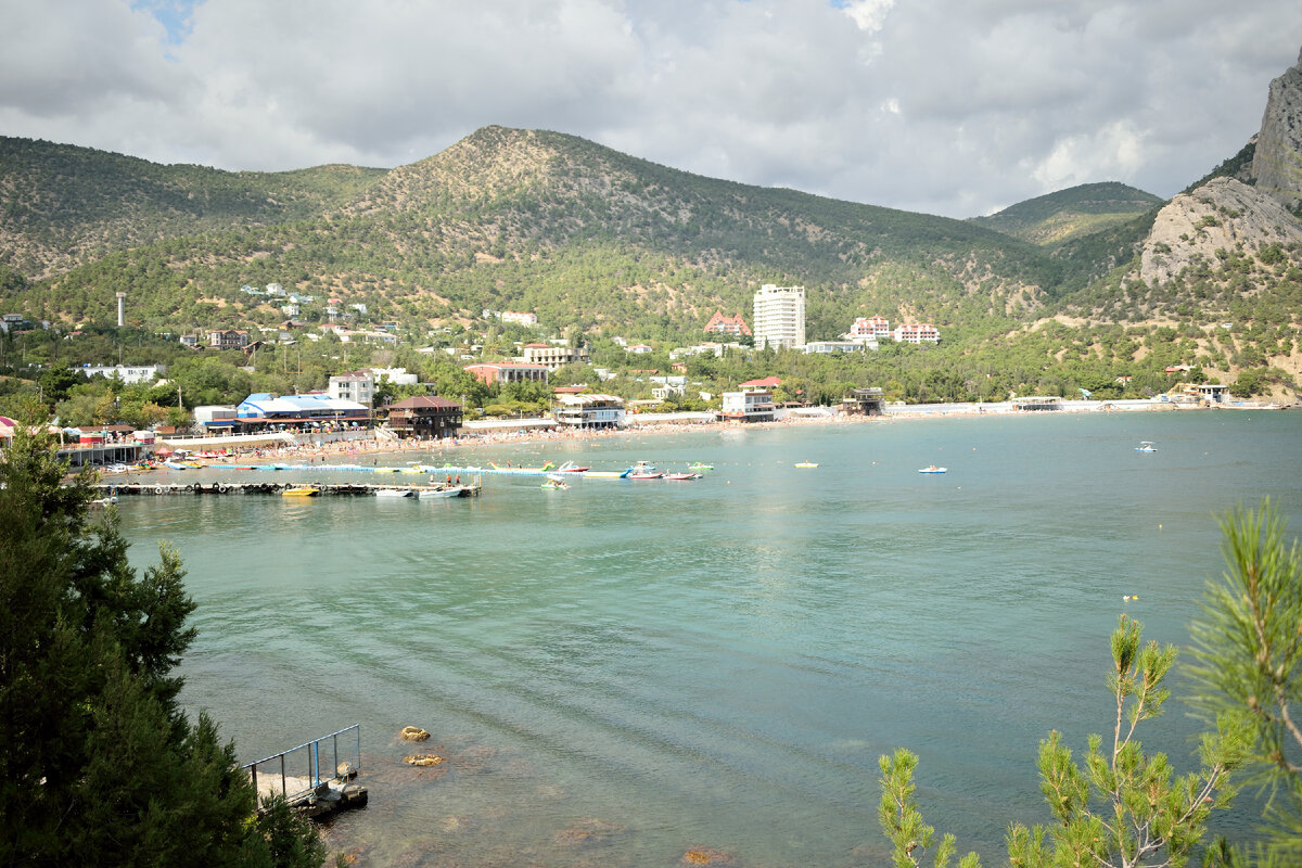 Новый Свет. Зелёня бухта. Фотография автора статьи. 