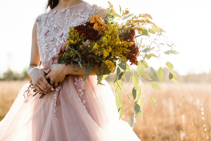   LAUREN GRAY, unsplash