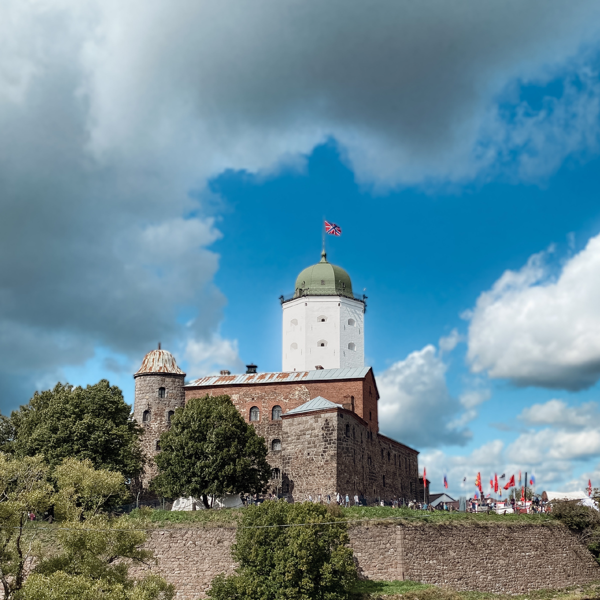 Выборг - единственный город в России со всамделишным средневековым замком