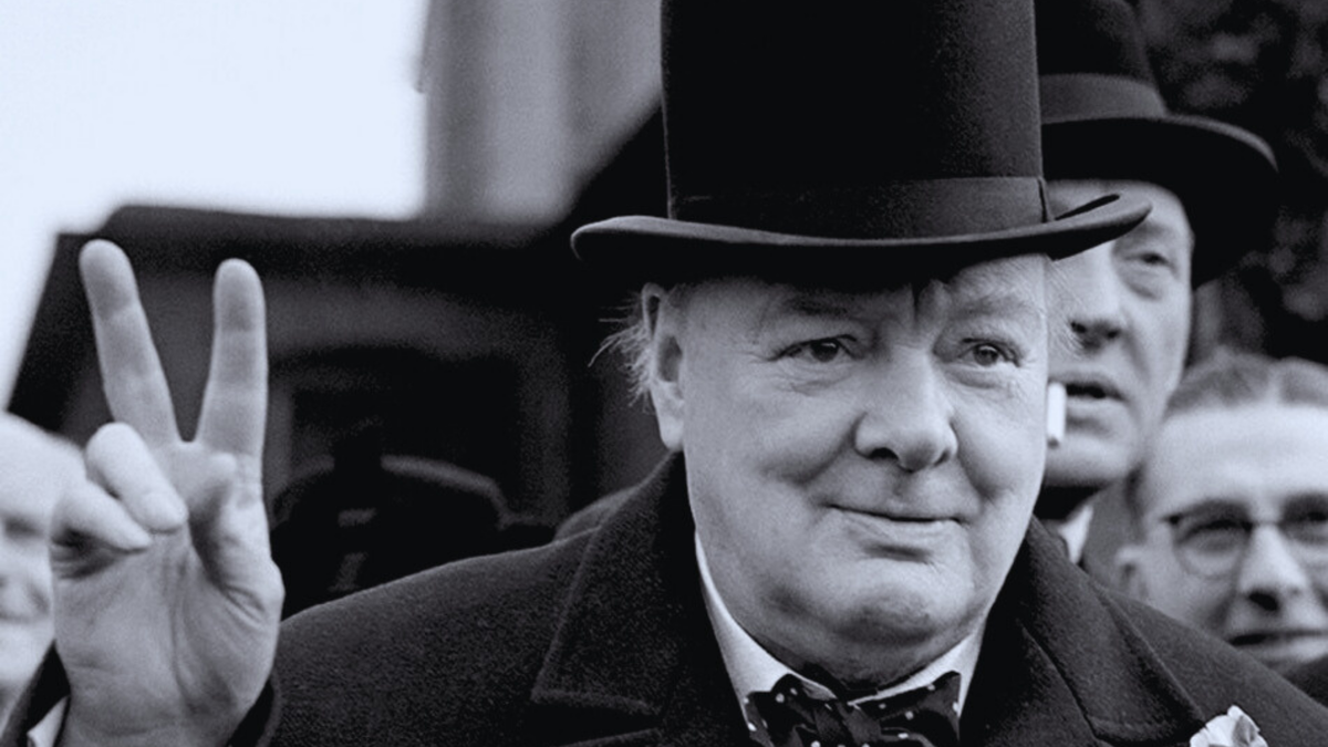 Например, управитель 3 дома в 1 доме у политика Уинстона Черчиля