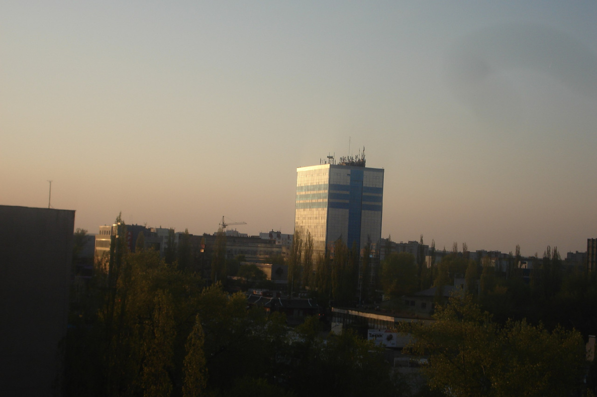 Вид на Железнодорожный район с восьмого этажа одного из домов по улице Димитрова. Авторство: Timur Mamedrzaev. Собственная работа, CC BY-SA 3.0, https://commons.wikimedia.org/w/index.php?curid=6362608