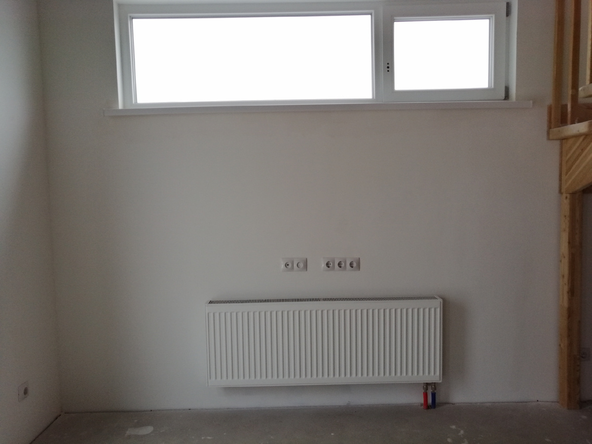 Часто батареи в квартирах просто не греют. Фото: Мир Квартир