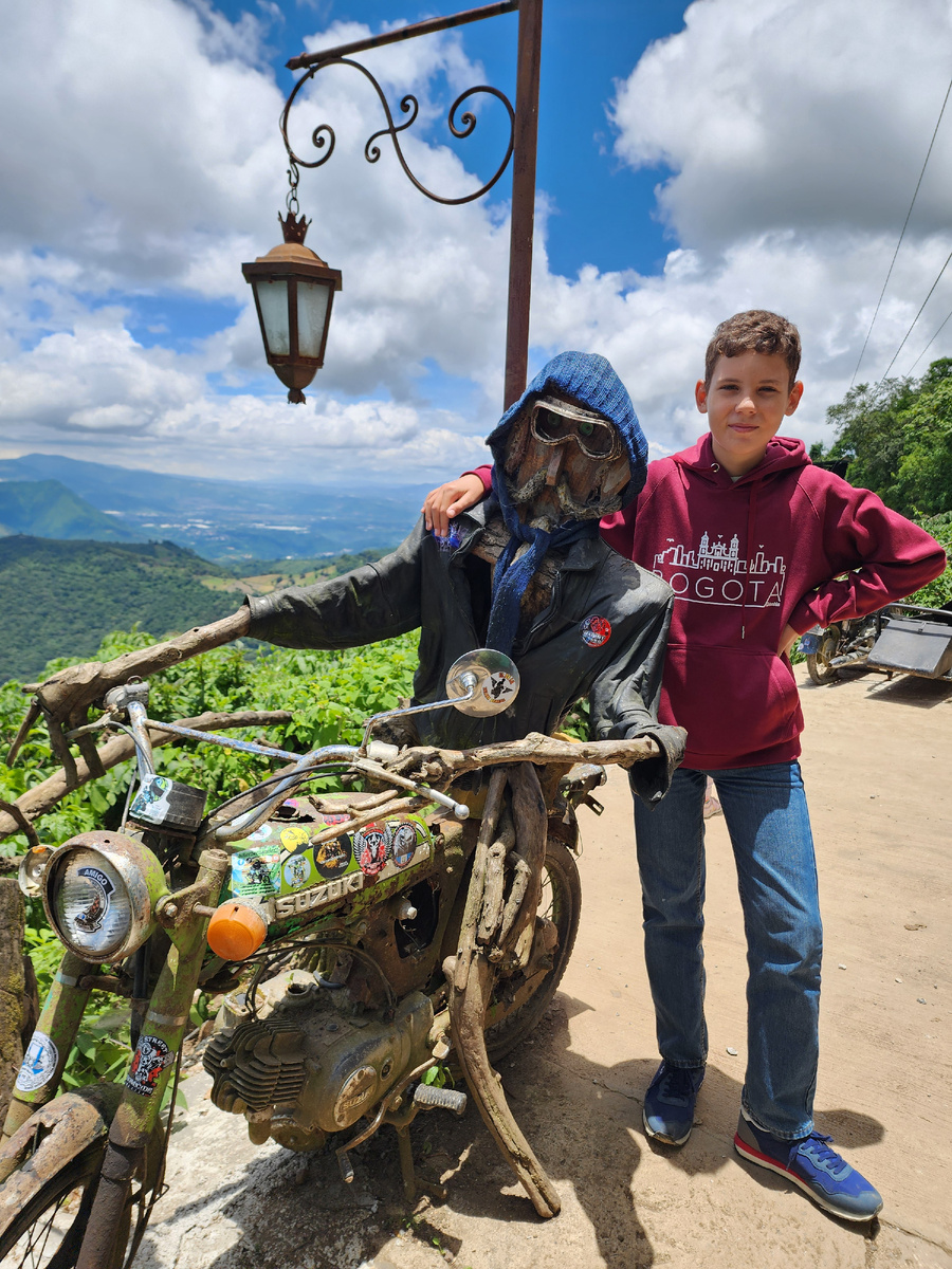 Вход в парк Альтамира, Антигуа, Гватемала