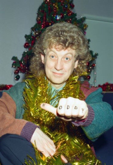 Нодди Холдер образца 1993 года под елочкой