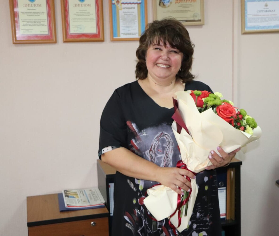 Такую меня провожали на пенсию)))