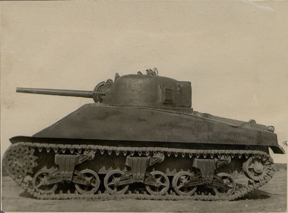 Первые танки данного типа прибыли осенью 1942 года.