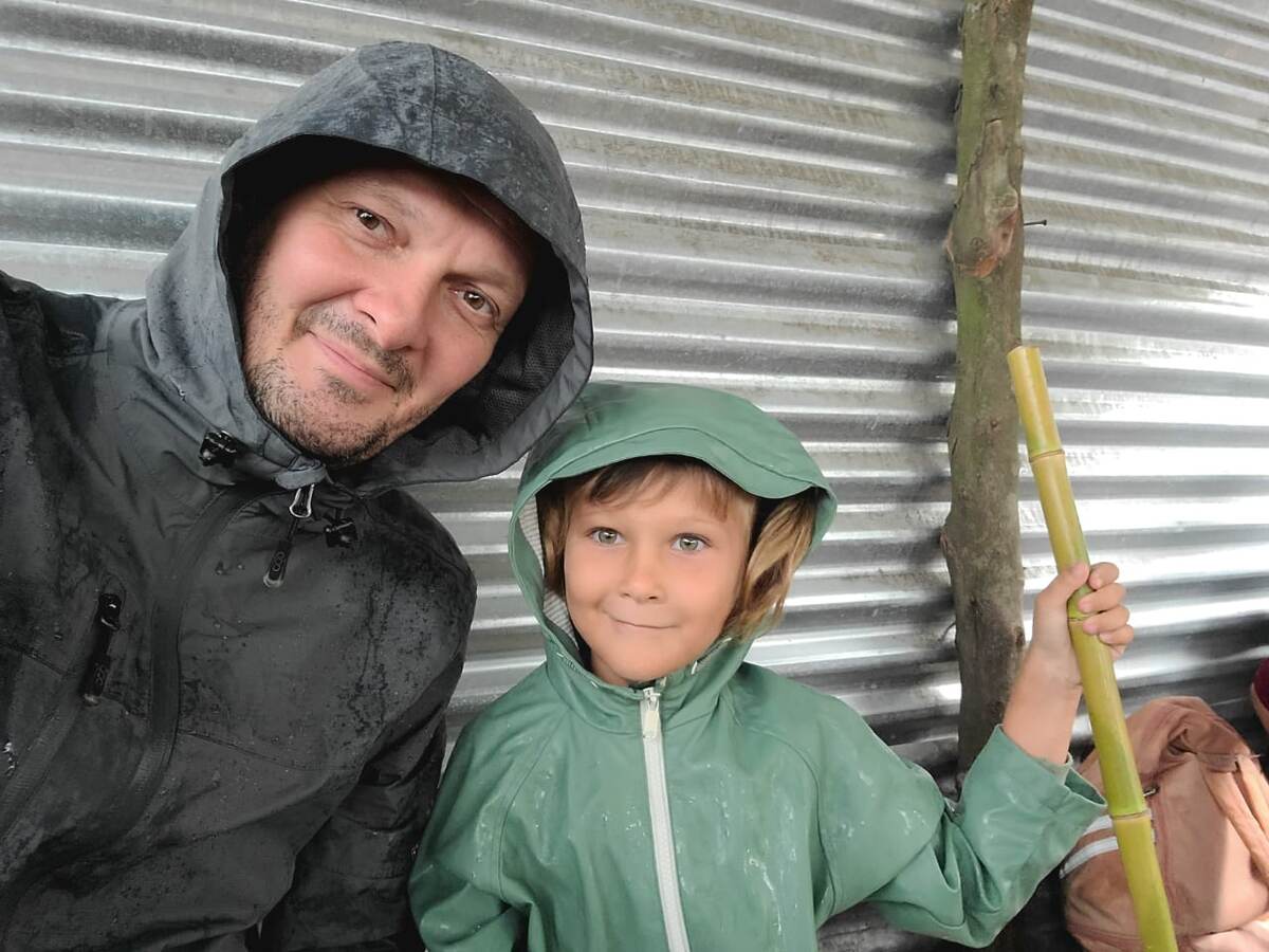 Стоянка для лошадей около вулкана Пакайя, Гватемала