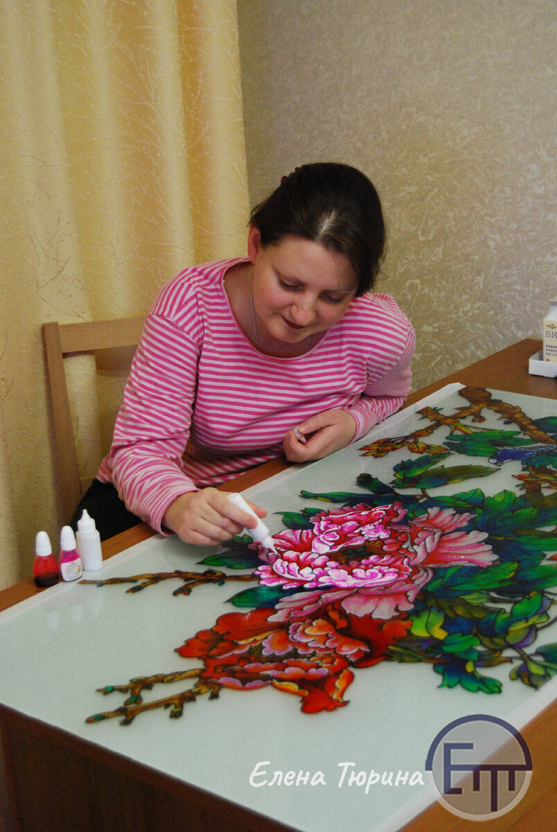 Фото процесса создания росписи из личного архива Елены Тюриной 