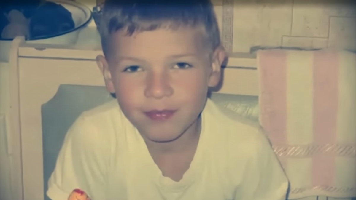 7- летний Евгений Табаков. Ист: кадр с видео на YouTube.com