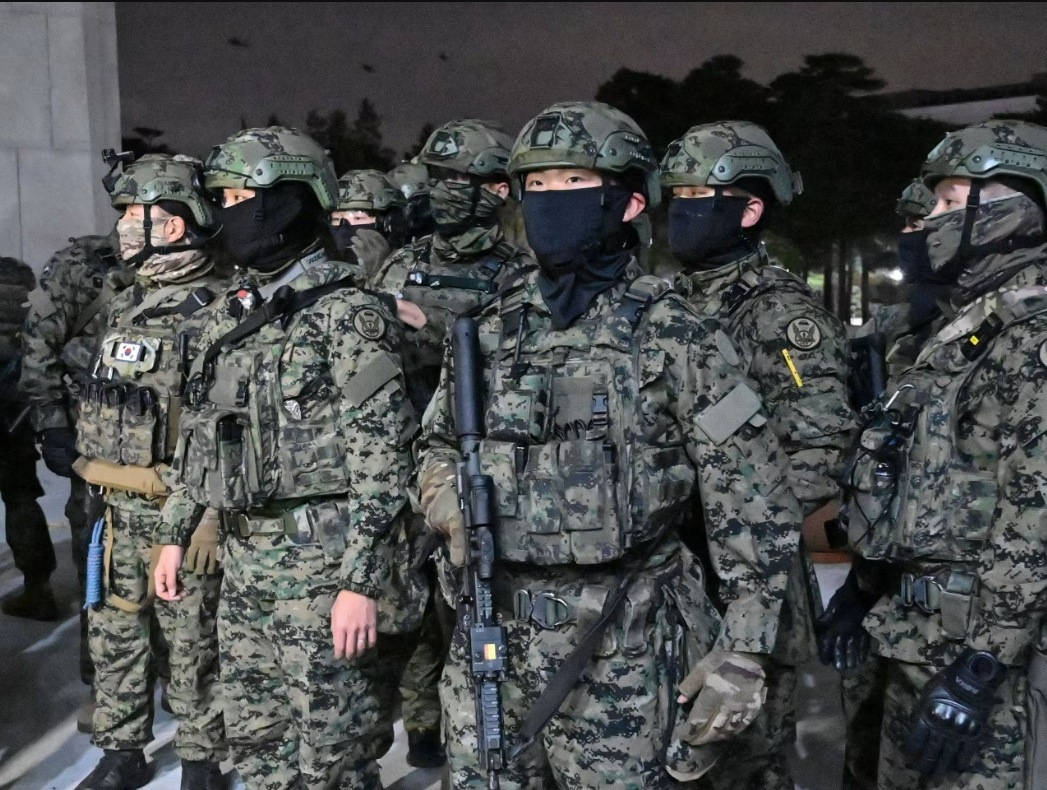 Южнокорейский спецназ. Источник: Kim Hong-Ji/Associated Press