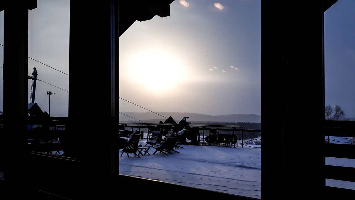 солнечная долина закрытие сезона. солнечная долина последняя часть. солнечная долина горнолыжный комплекс. корабль в солнечной долине. жизнь март солнечная долина.