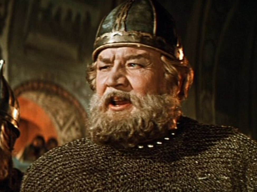 Скриншот: Борис Андреев в образе Ильи Муромца. 