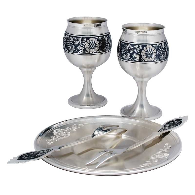 Серебряный набор