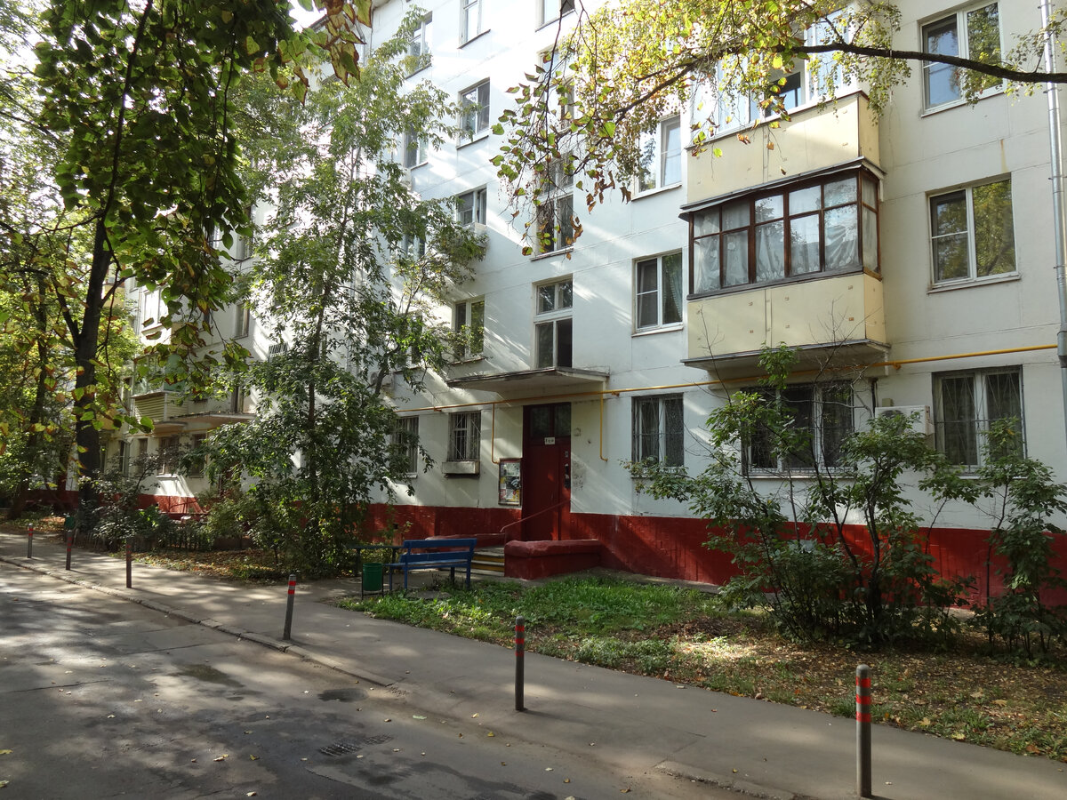 Дома под снос по адресу: ул. Маршала Чуйкова, 13. Фото автора