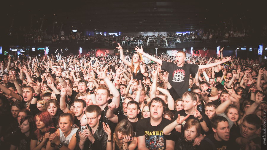 Типичная обстановка на концерте «Короля и Шута»